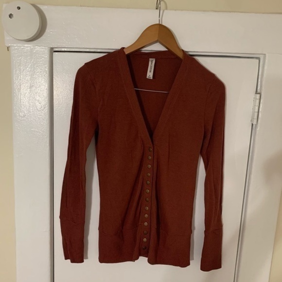 Zenana Outfitters Red-Orange Cardigan Size SMALL - Picture 2 of 5